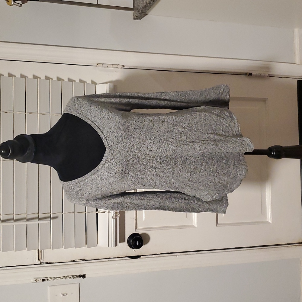 A New Day Gray V-Neck Long Sleeve Top